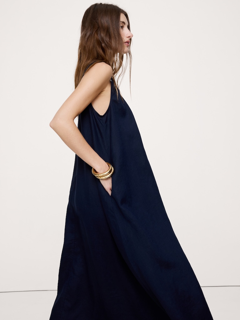 Linen Scoop-Neck Maxi Dress