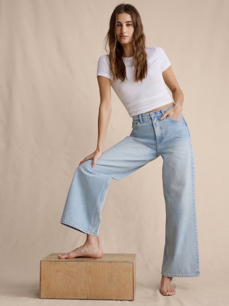 The Icon Classic Wide-Leg Crop Jean