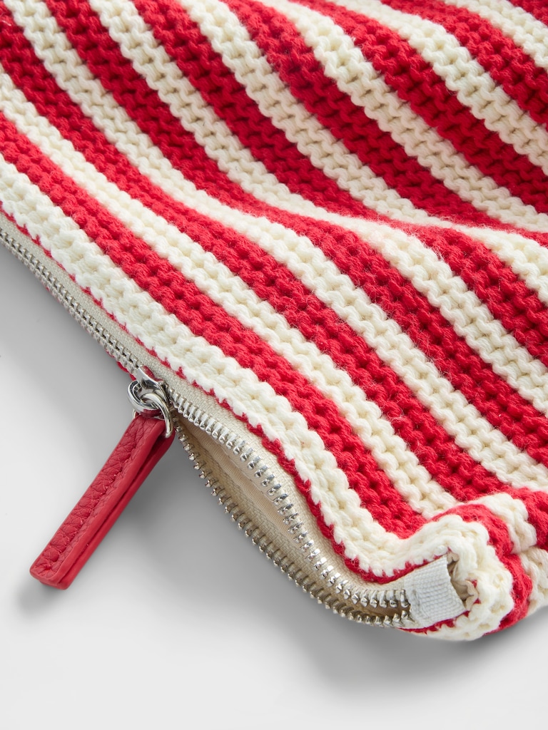 Crochet Zip Pouch
