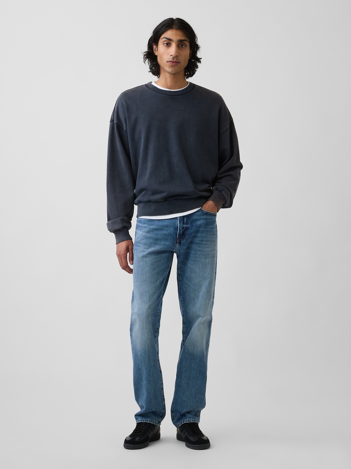 Relaxed Straight Jeans