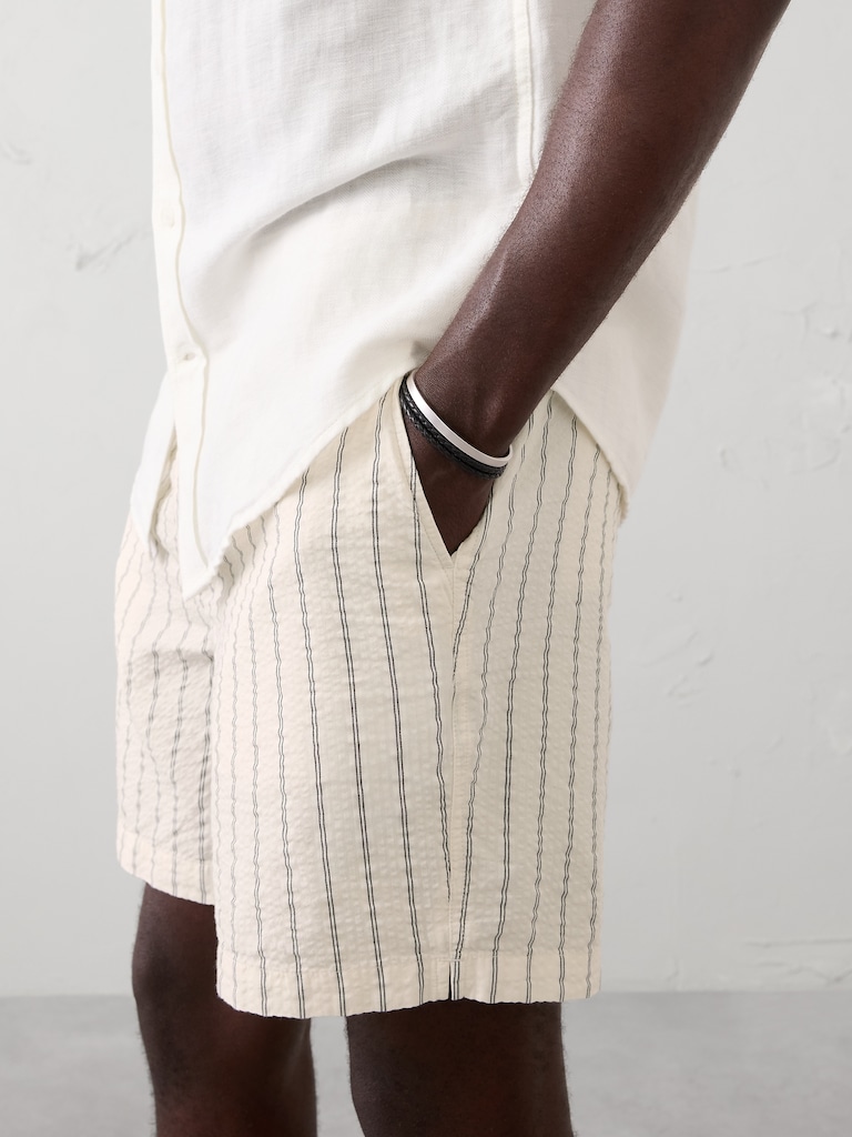 7" Seersucker Elastic-Waist Short