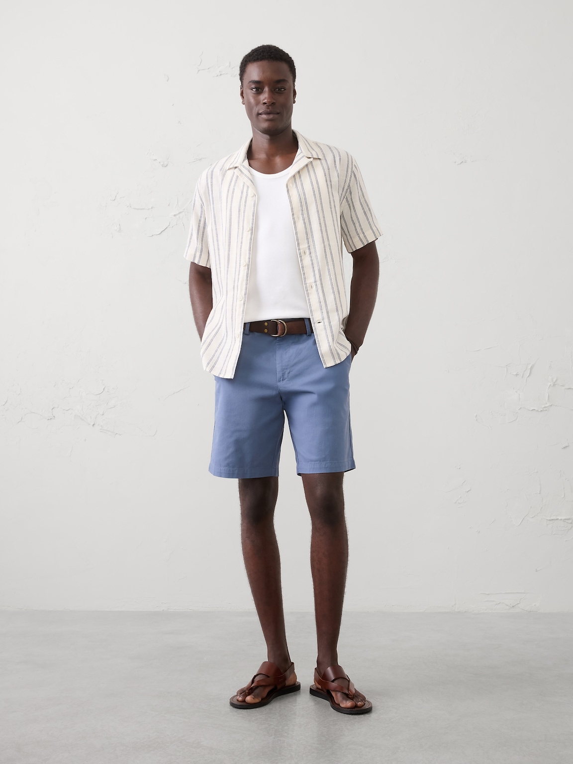Slim-Fit 9" Lived-In Short
