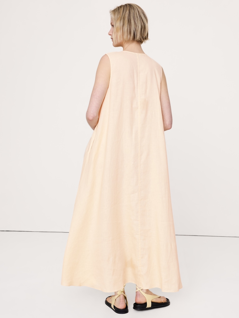 Linen Scoop-Neck Maxi Dress