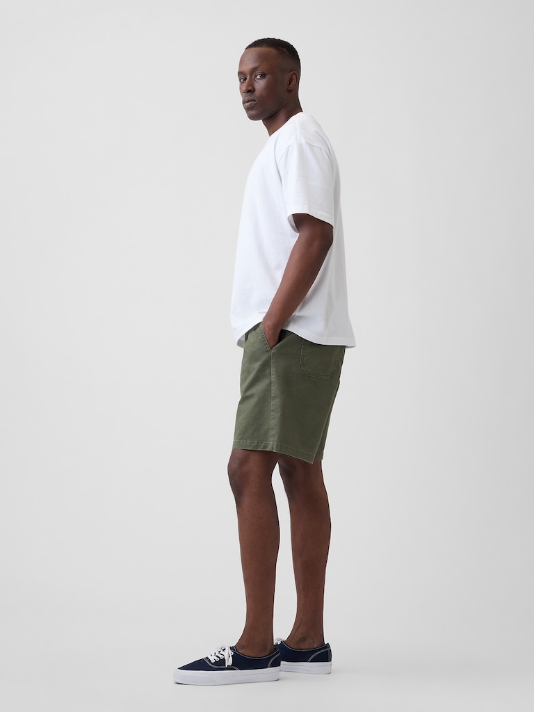 7" Essential Pull-On Khaki Shorts