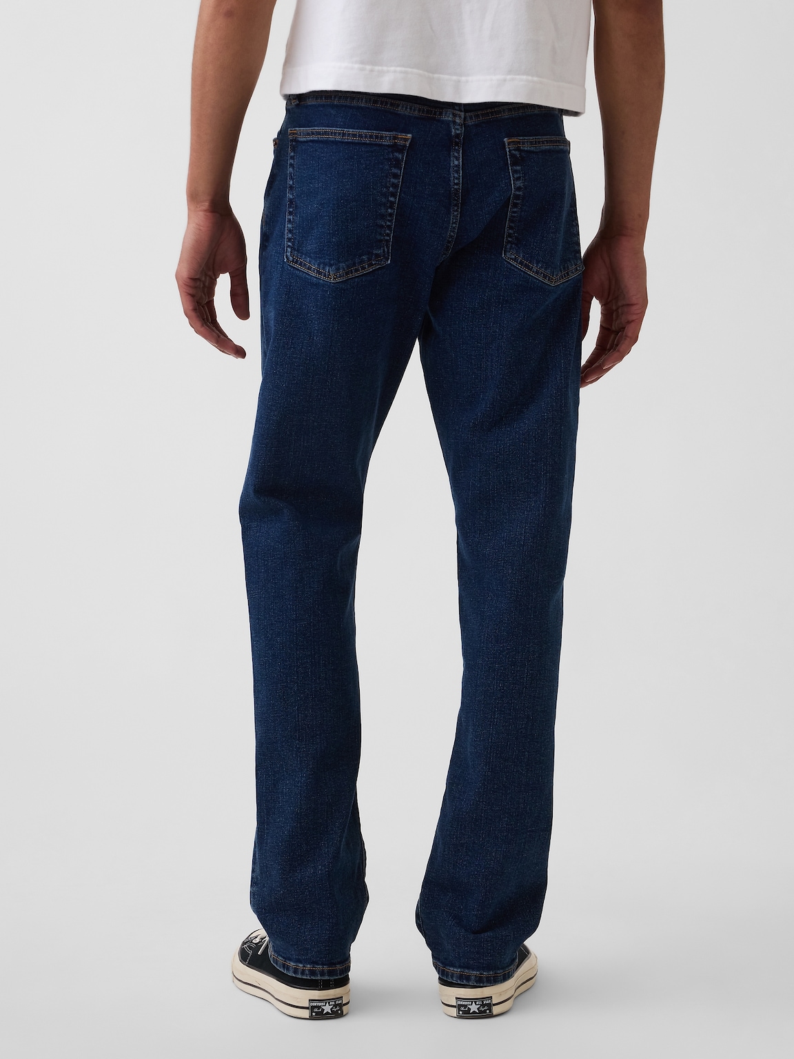 Straight Jeans