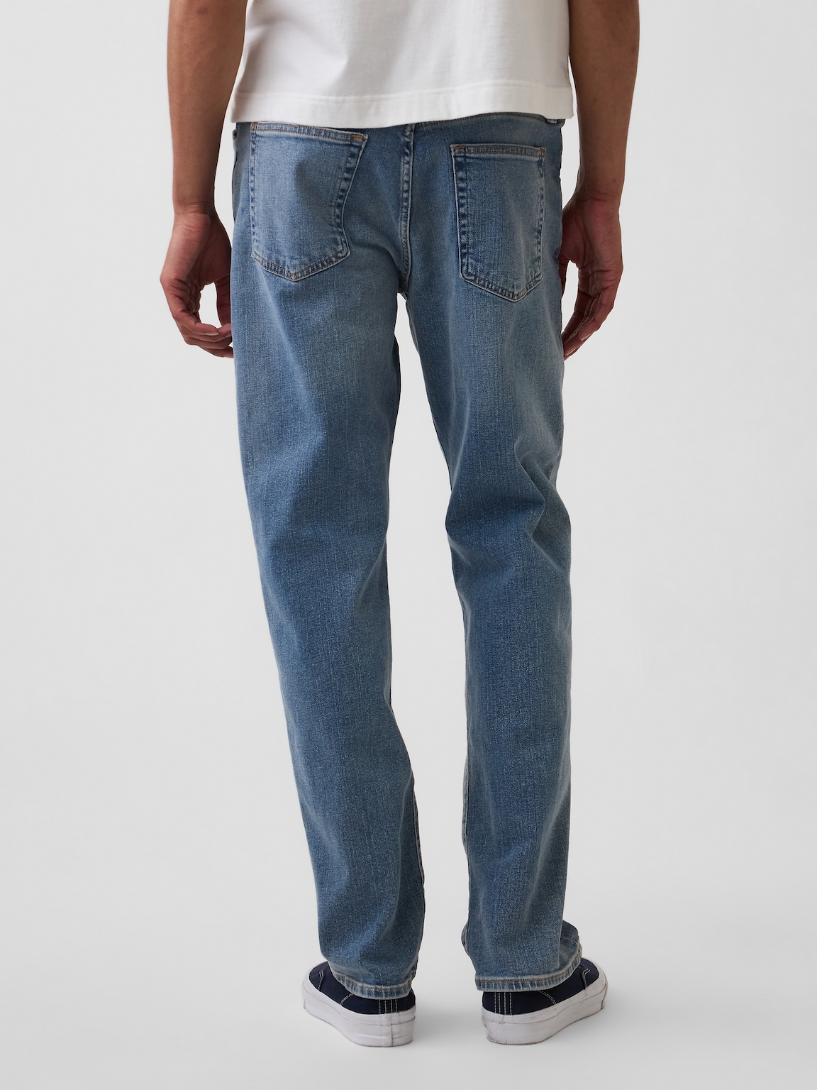 Straight Jeans