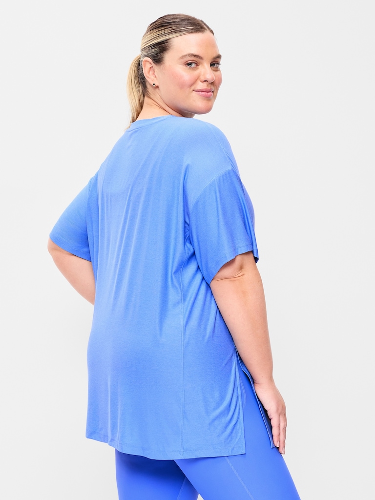 CloudMotion Short-Sleeve Tunic