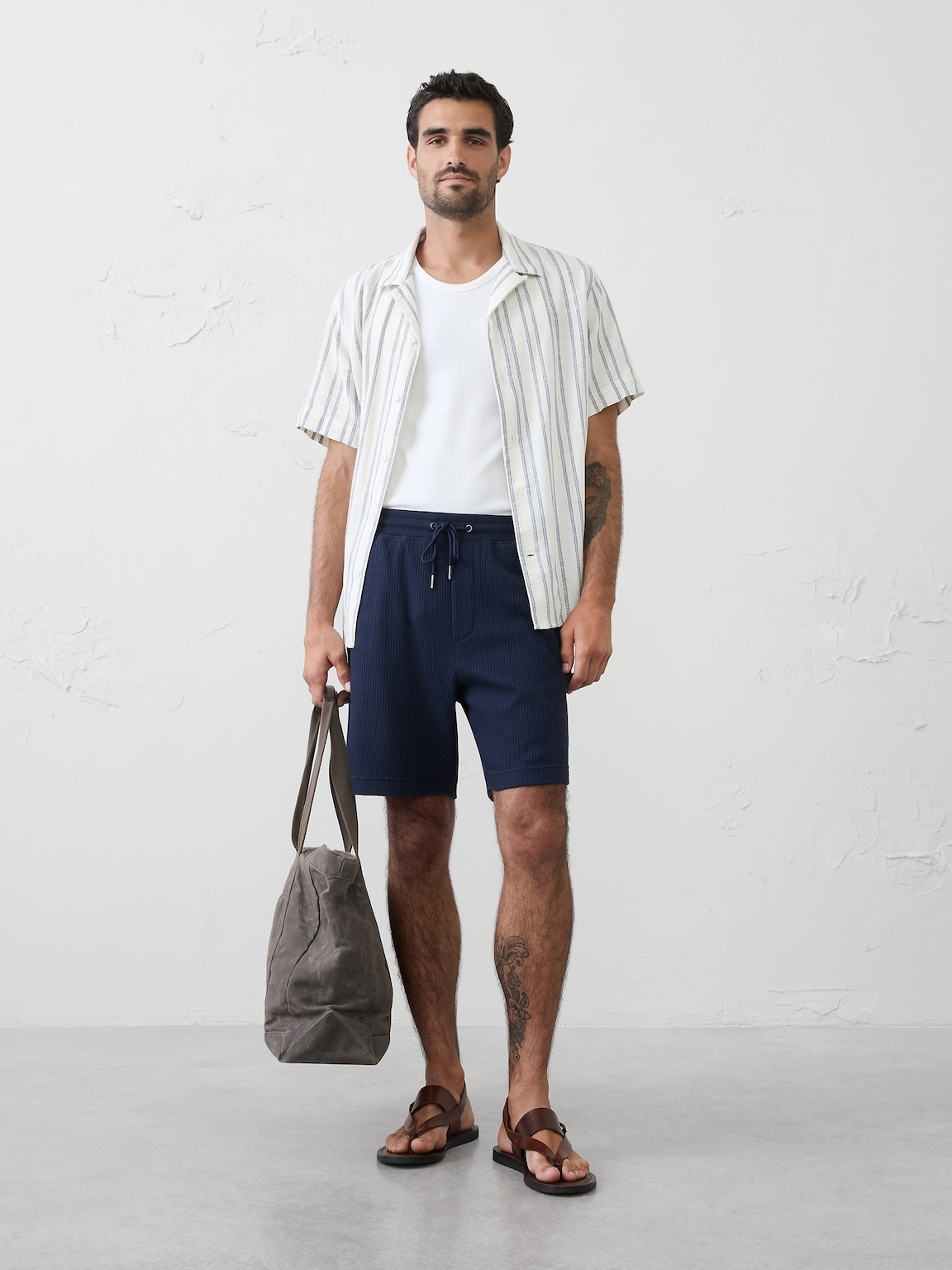 7" Crinkle Ribbed Pull-On Short