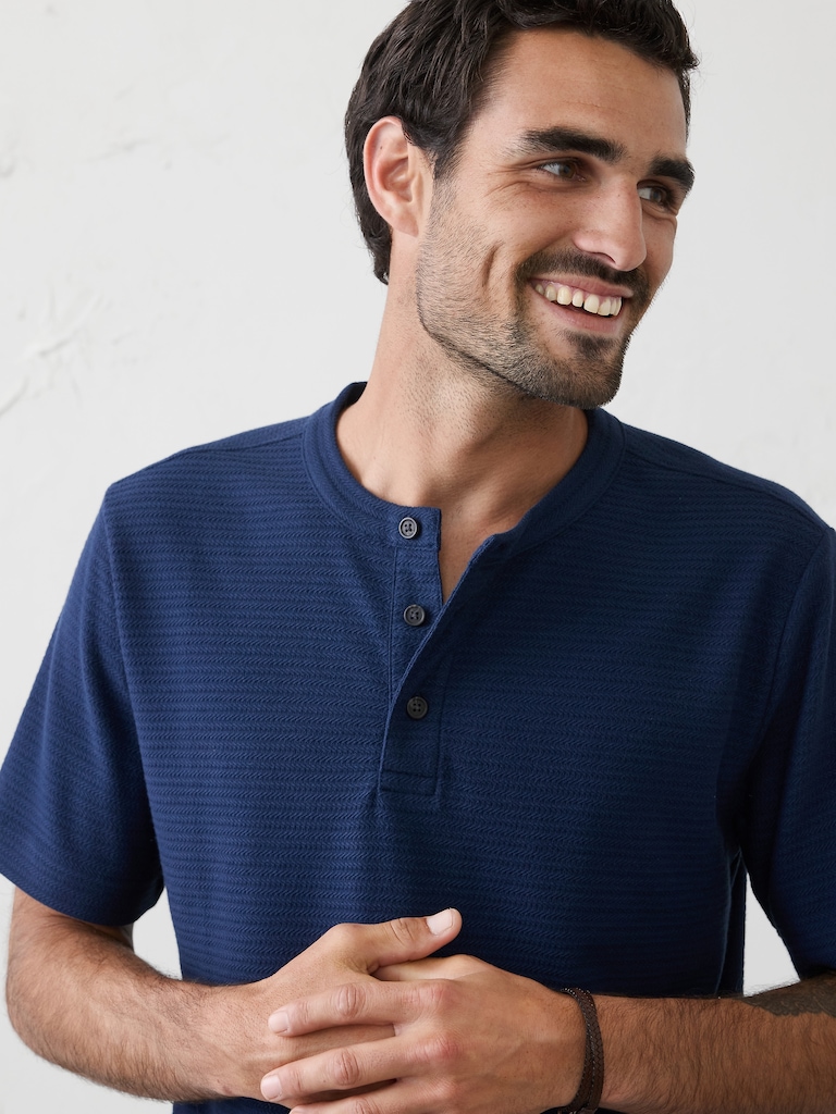 Standard-Fit Textured Henley