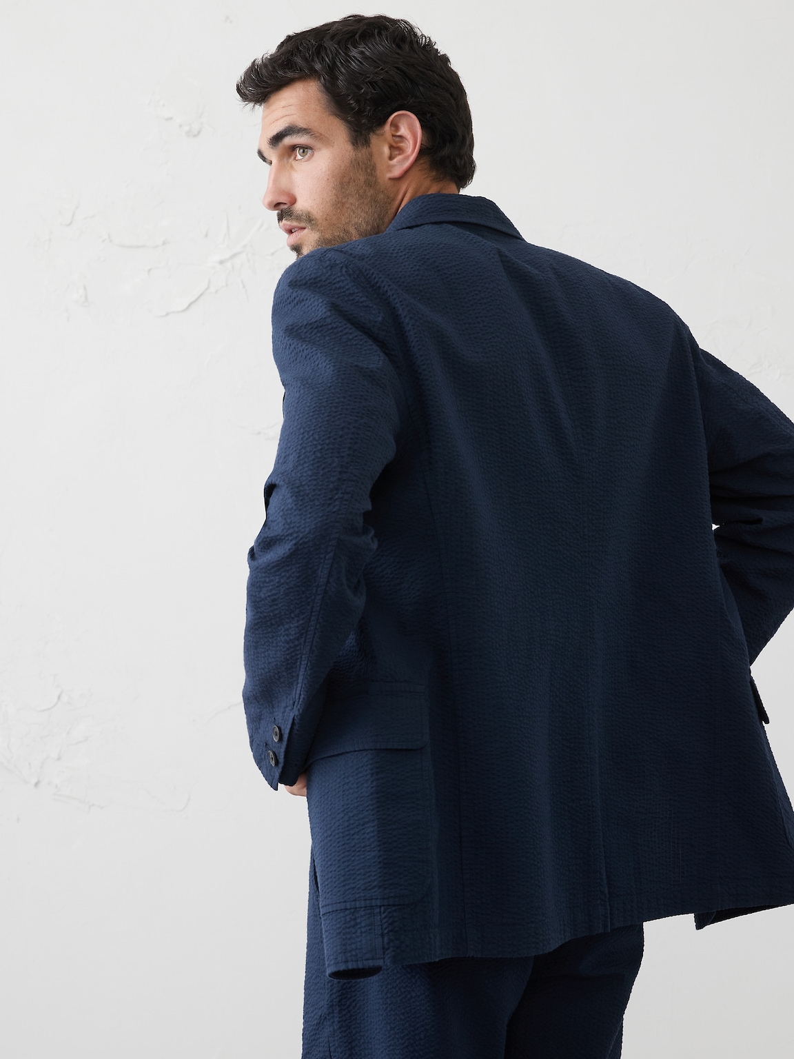 Slim-Fit Preppy Ease Seersucker Suit Jacket