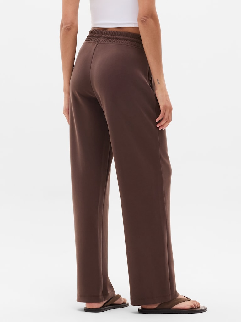 Seasoft Mid Rise Straight Pant