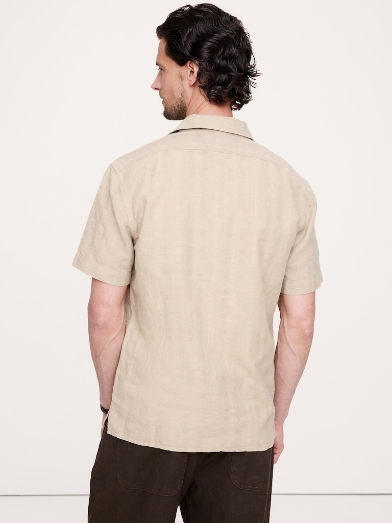 Chemise de vacances coupe standard en lin