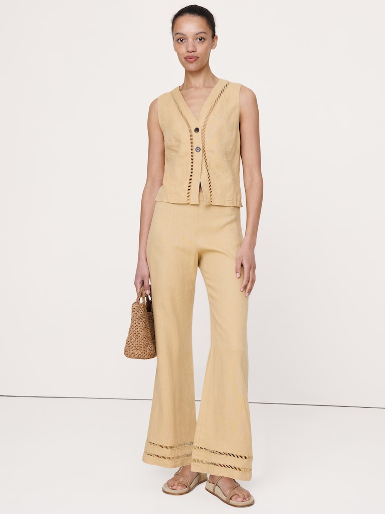 Mid-Rise Kick-Flare Linen Ankle Pant