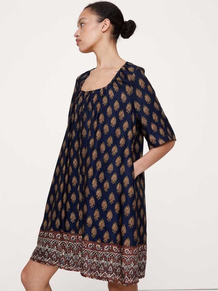 Viscose-Linen Scoop-Neck Mini Dress