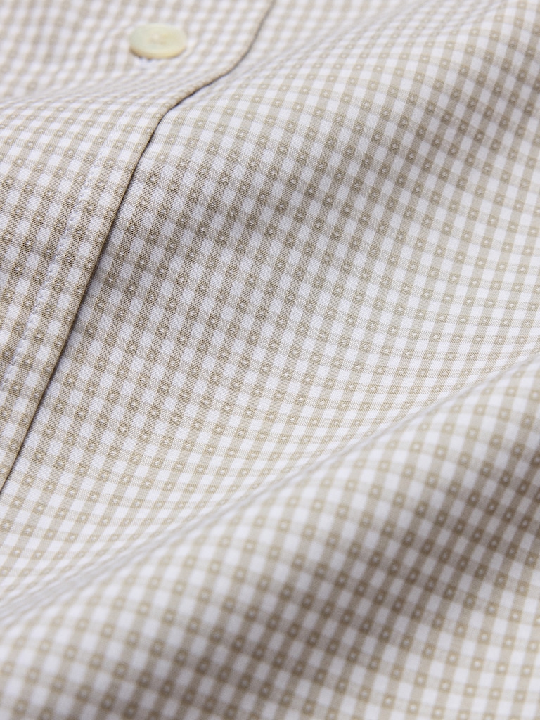 Slim-Fit Wrinkle-Resistant Dress Shirt