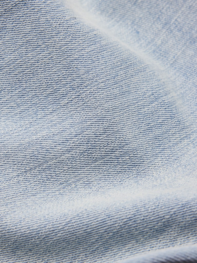 Mid-Rise 90s Loose Crop Jean