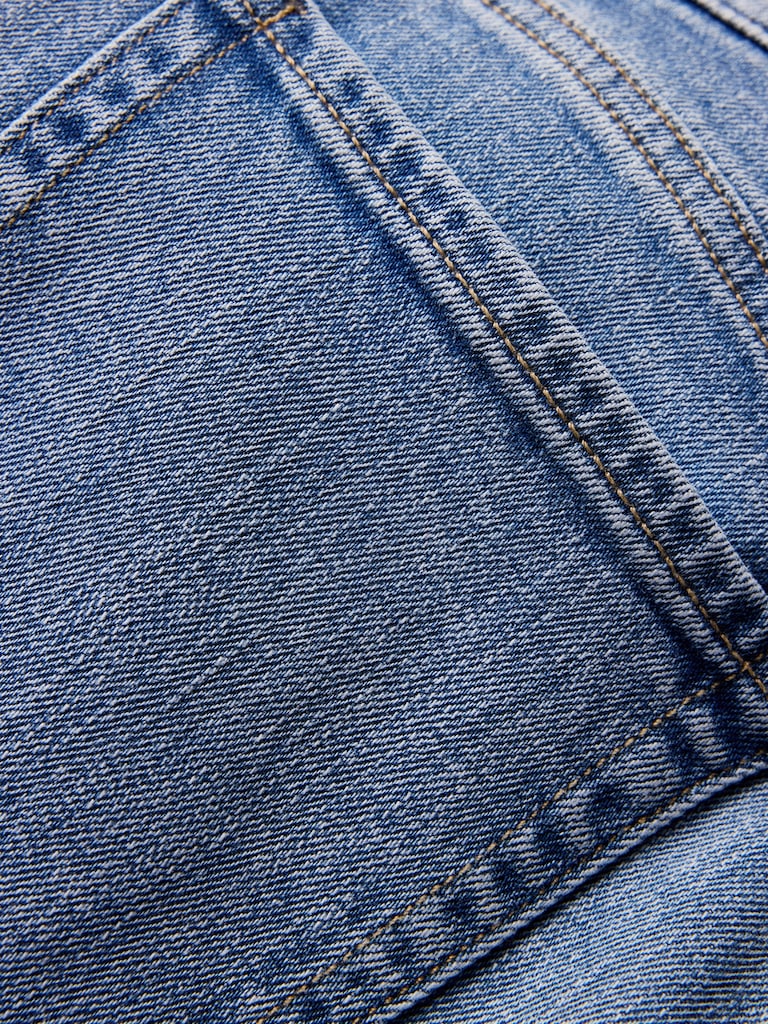 Mid-Rise 90s Loose Crop Jean