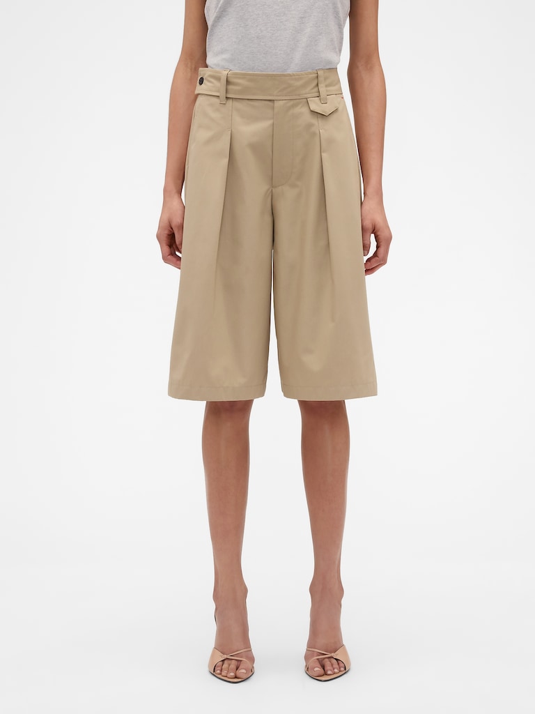 Gap × Victoria Beckham High Rise Pleated Shorts