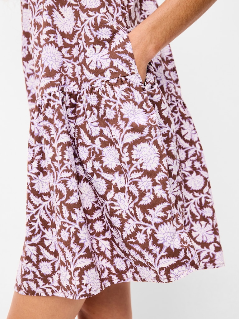 Sleeveless Scoop-Neck Mini Swing Dress