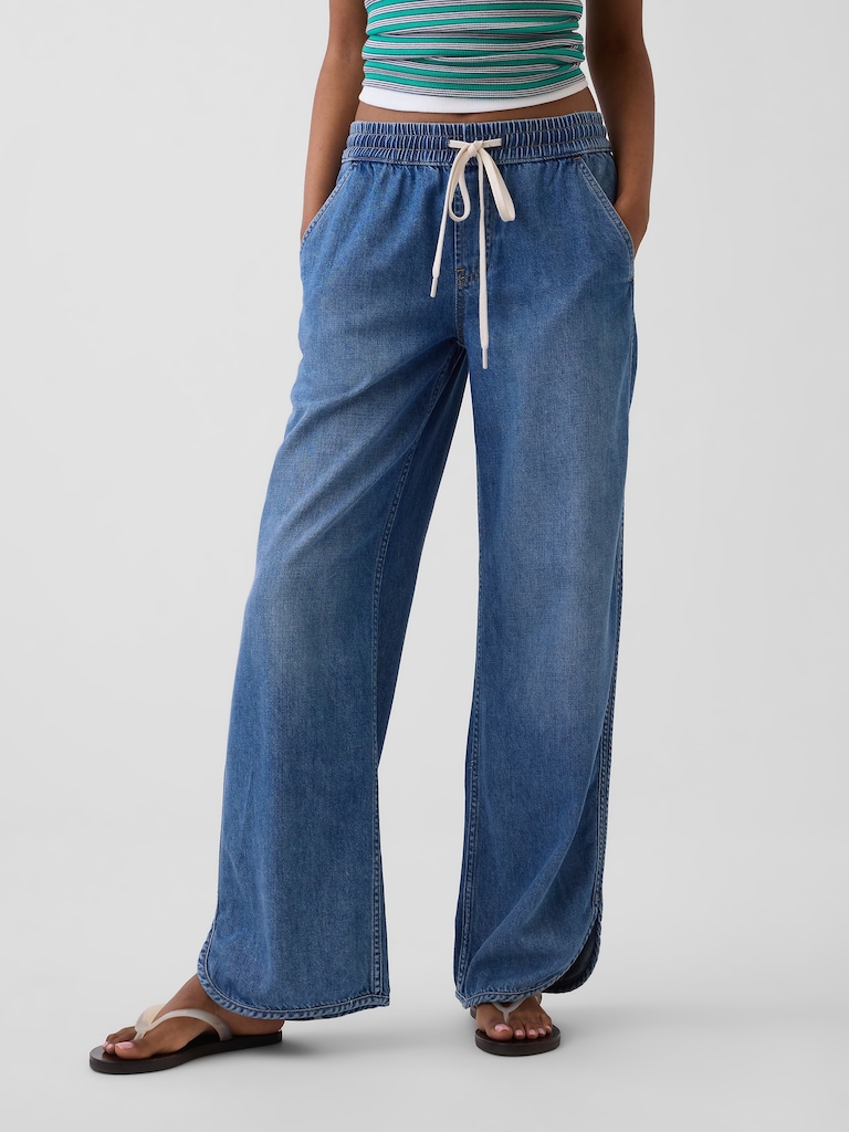 Low Rise UltraSoft '90s Loose Easy Dolphin-Hem Jeans