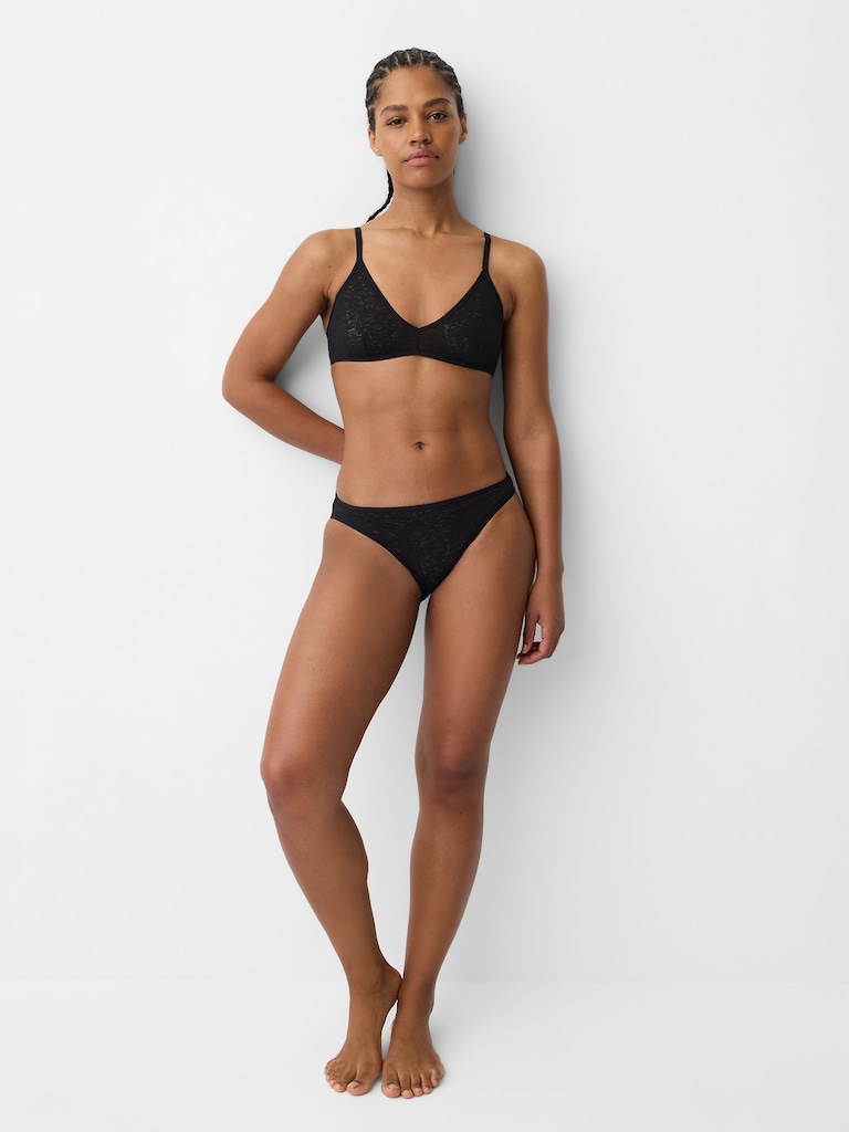 Soutien-gorge seconde peau à décolleté plongeant en dentelle