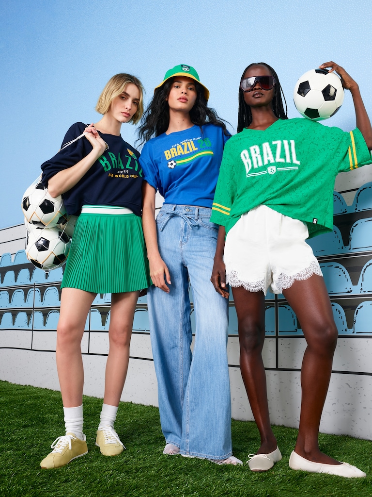 FIFA World Cup 26™ Brazil Boxy Lace V-Neck T-Shirt for Women
