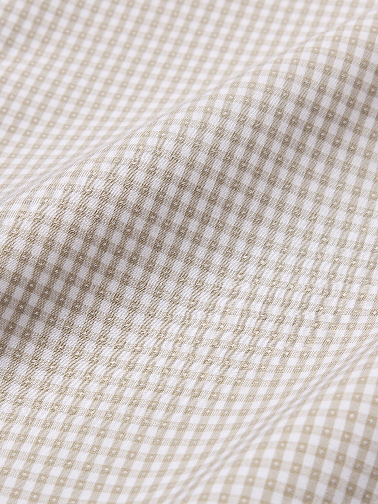 Standard-Fit Wrinkle-Resistant Dress Shirt