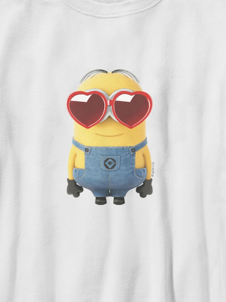 Minions Big Minion Heart Glasses Graphic T-Shirt for Kids