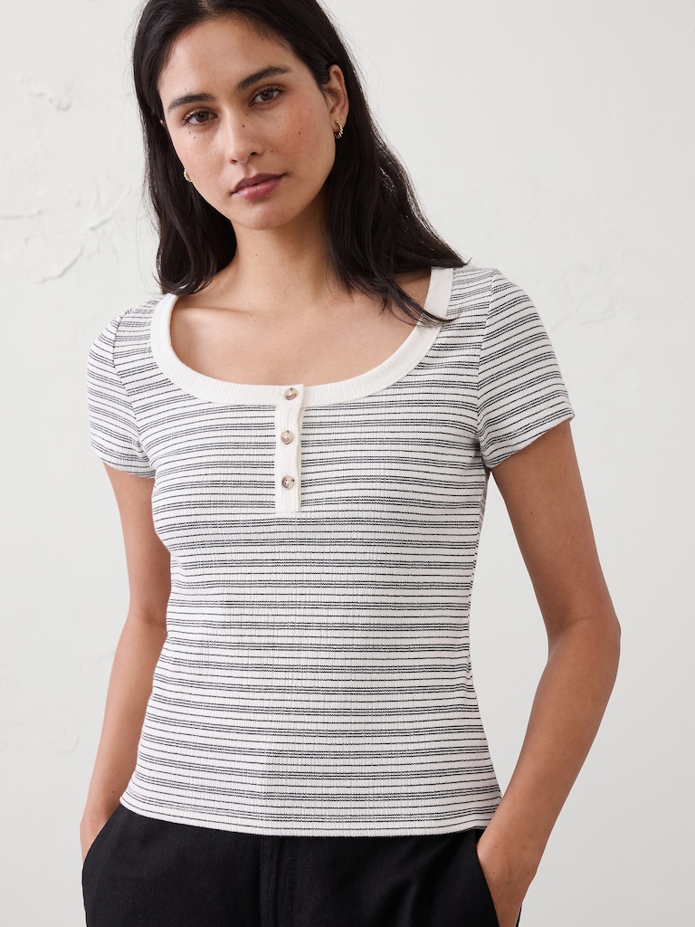Variegated Ribbed Henley Shirt