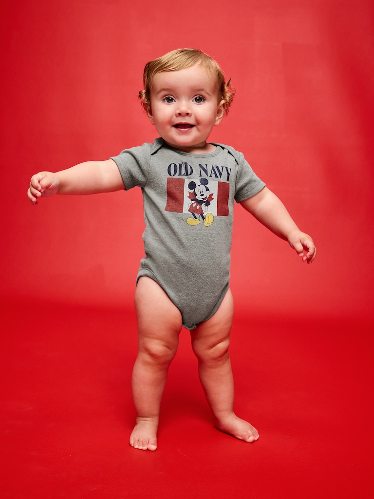 Cache-couche à manches courtes à imprimé de Mickey Mouse Old Navy x Disney unisexe pour bébé