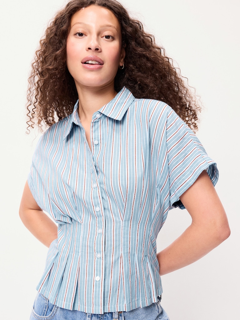 Slim Short-Sleeve Cinched-Waist Button-Down Shirt