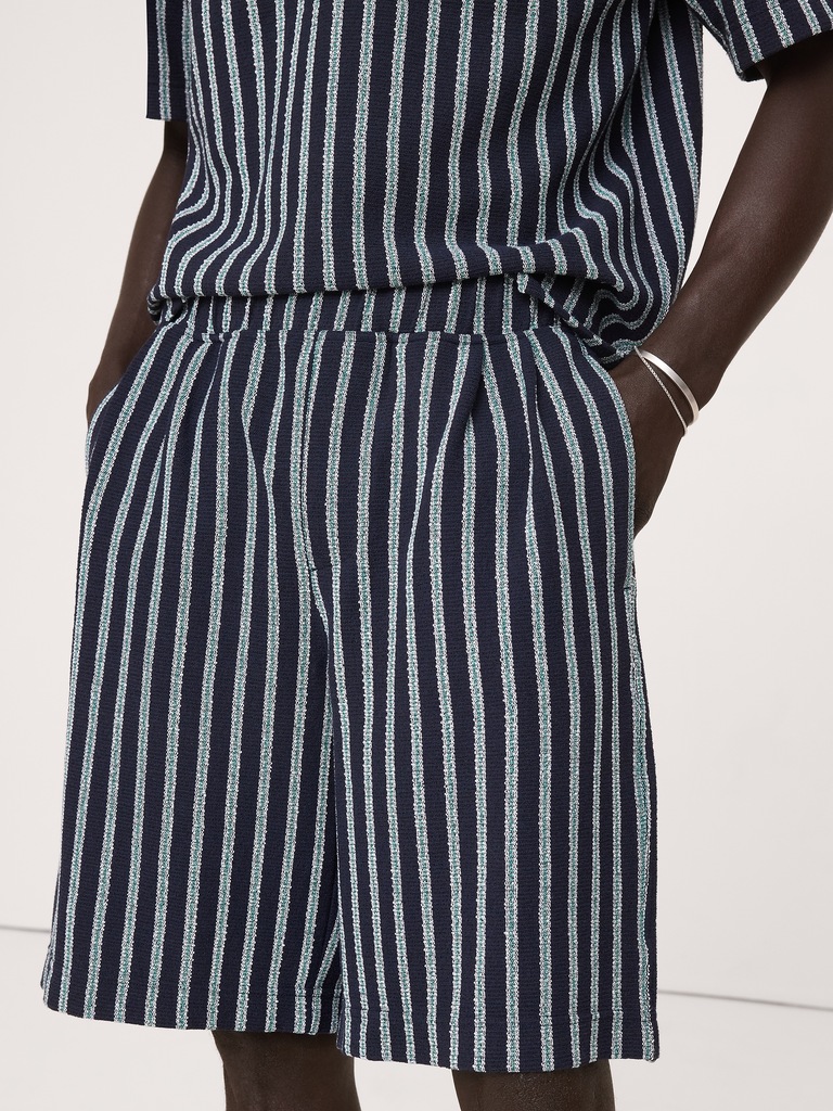 Jacquard Stripe Pleated Pull-On Short