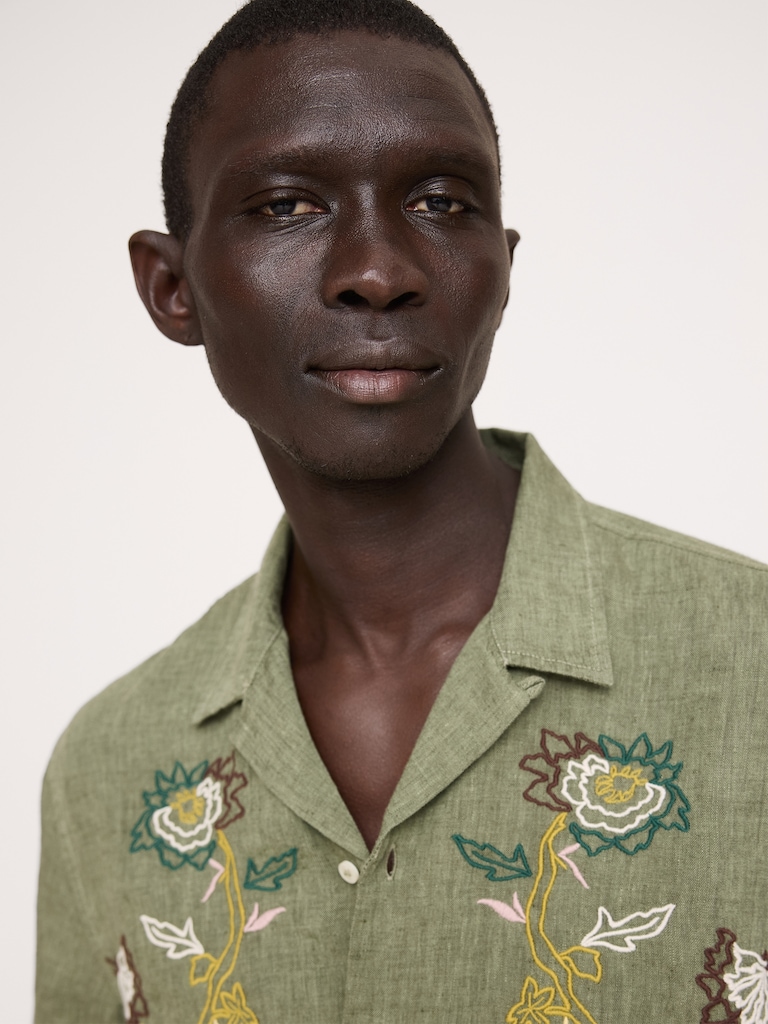 Standard-Fit Embroidered Linen Resort Shirt
