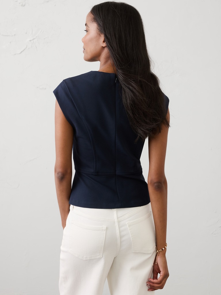 Seamed Hourglass Top