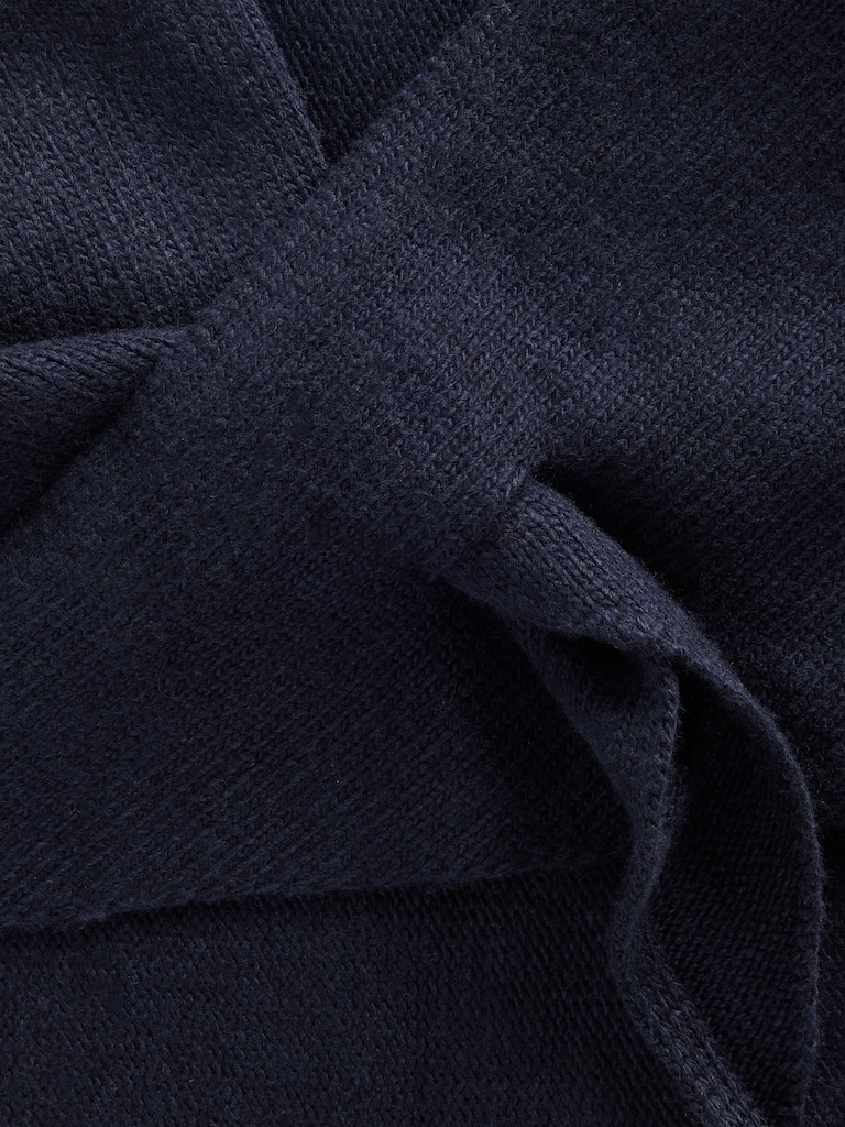 Knit Triangle Scarf