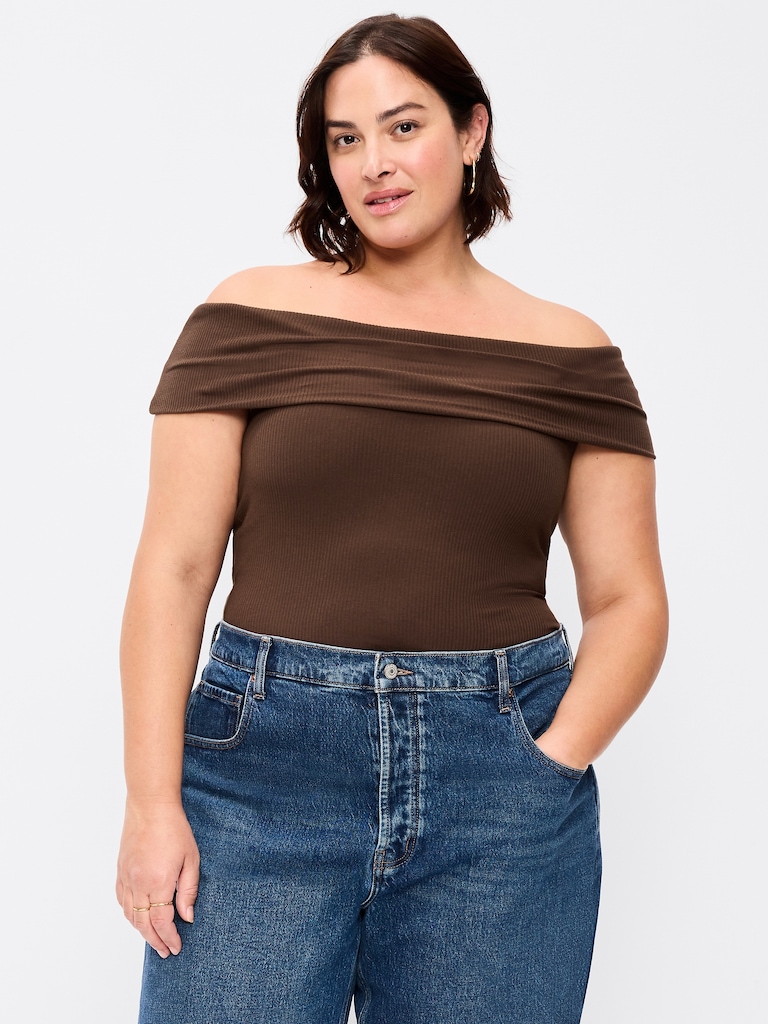 Off-The-Shoulder Fitted Top