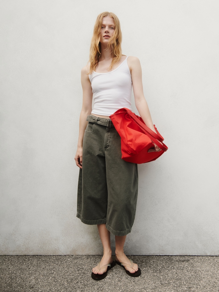Mid Rise Belted Culotte Barrel Pants