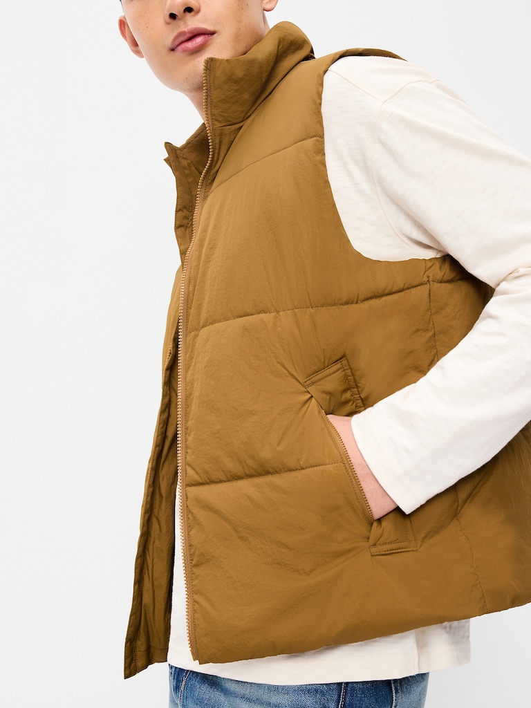 Frost-Free Water-Resistant Puffer Vest