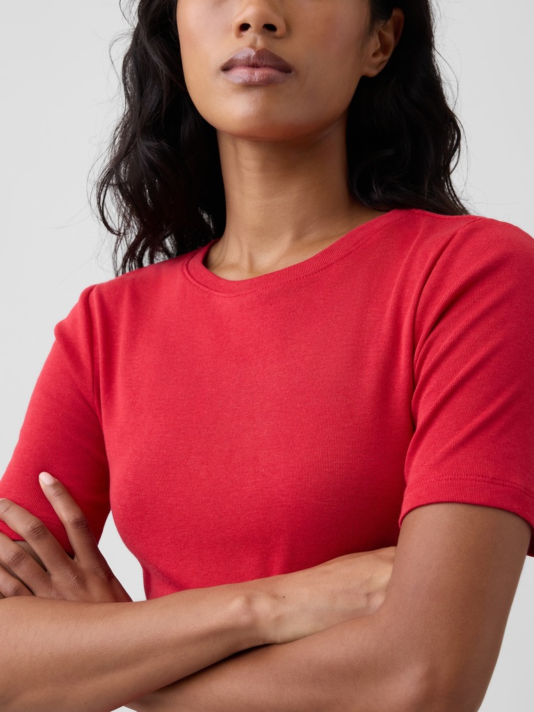 Modern Ribbed Crewneck T-Shirt