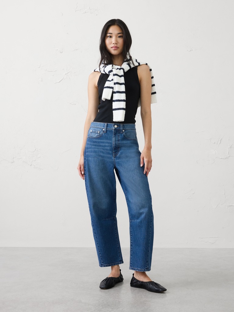 Barrel-Leg Mid-Rise Jean