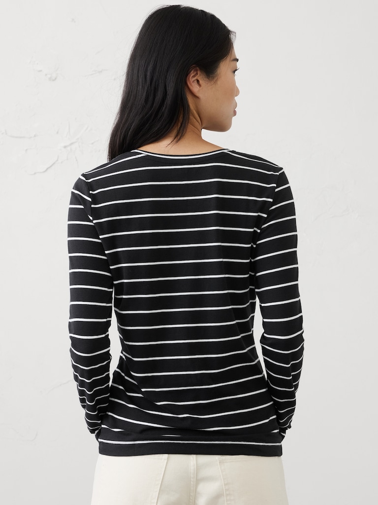 Timeless Long-Sleeve Crew-Neck T-Shirt