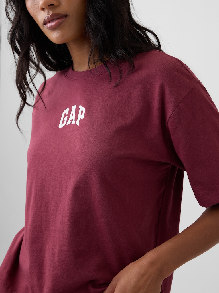 Relaxed Gap Mini Logo T-Shirt