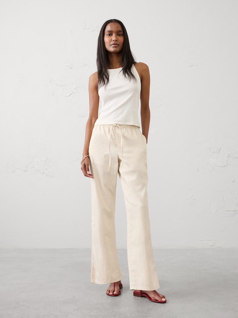 Straight-Leg Mid-Rise Summerweight Pull-On Jean