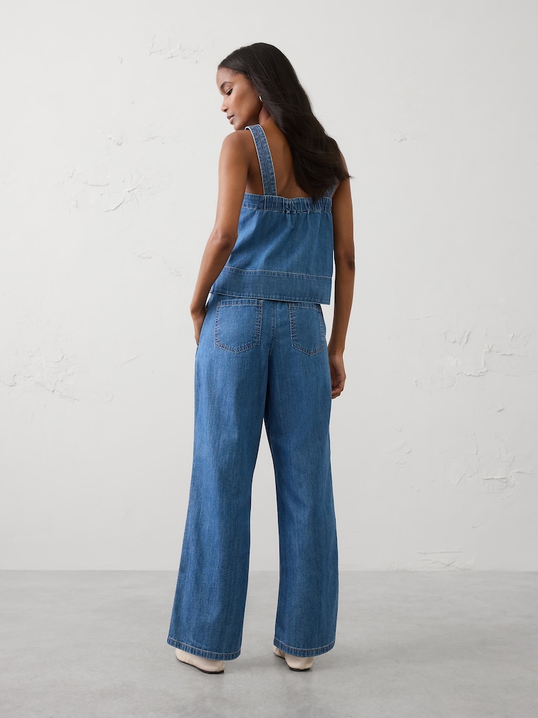 Straight-Leg Mid-Rise Summerweight Pull-On Jean