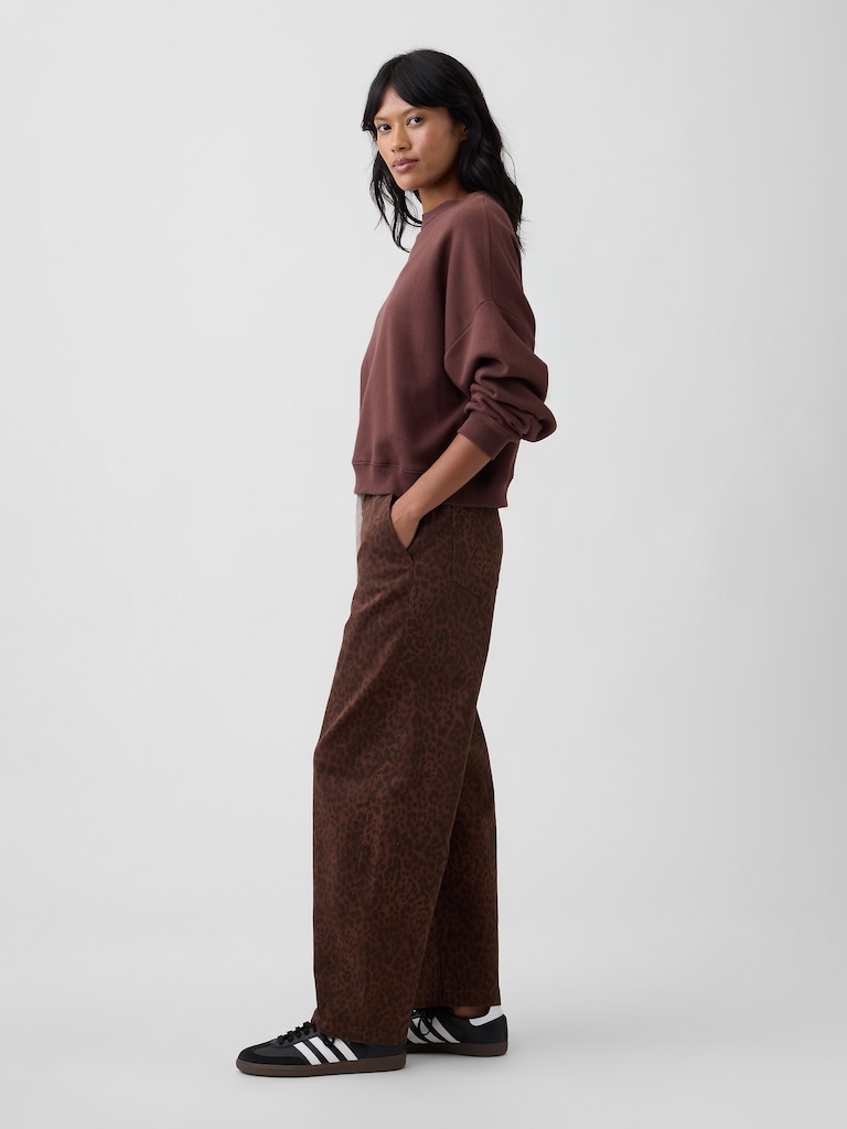 Mid Rise Print Pull-On Barrel Jeans