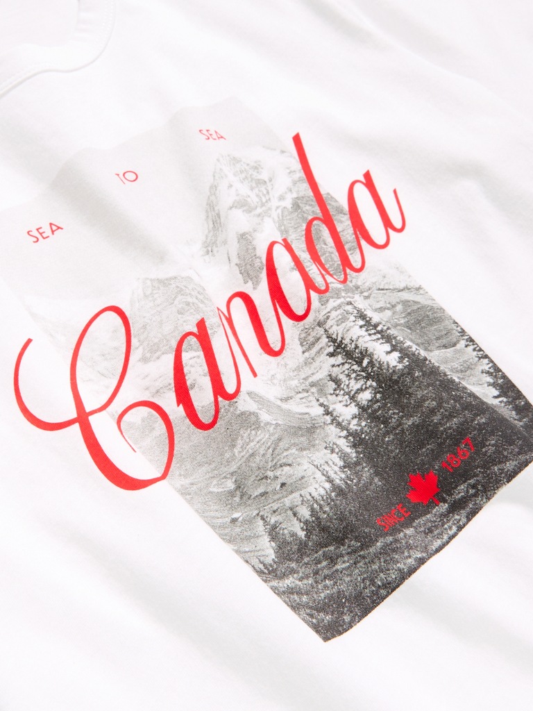 EveryWear Crew-Neck Graphic T-Shirt
