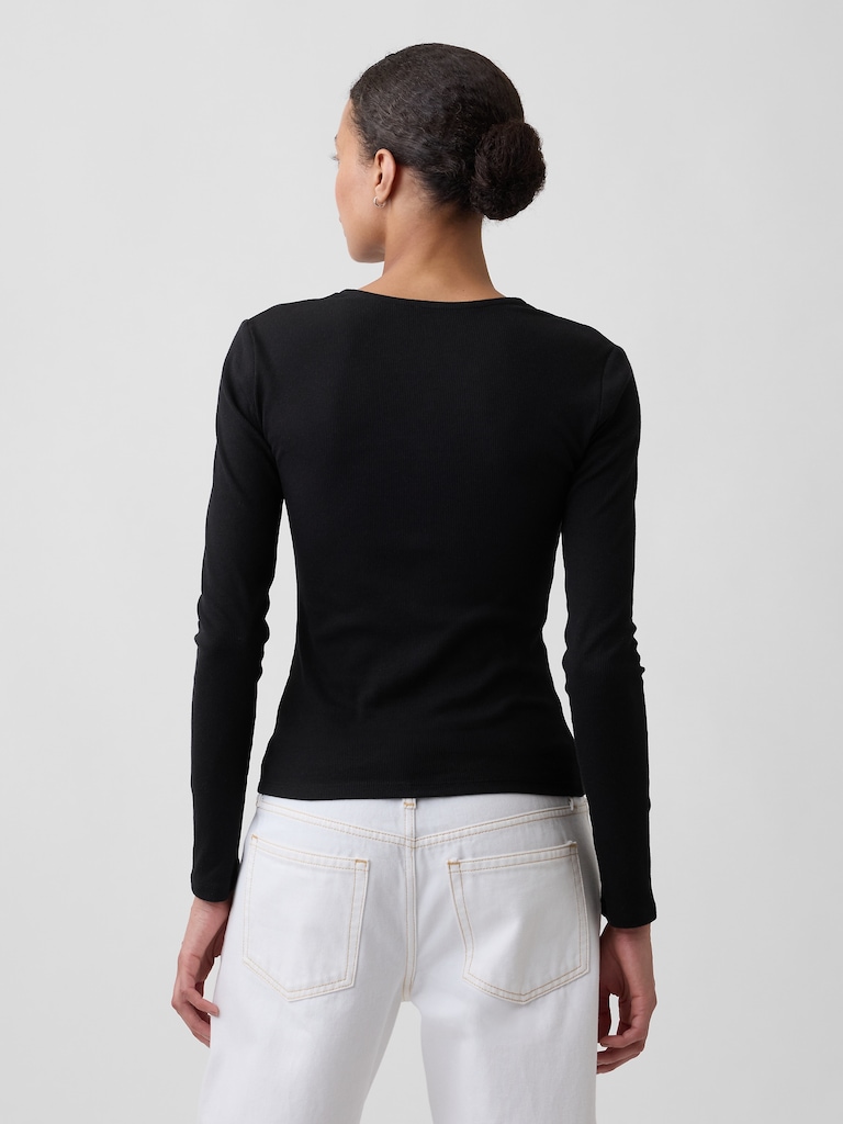 Fitted Ribbed V-Neck Top