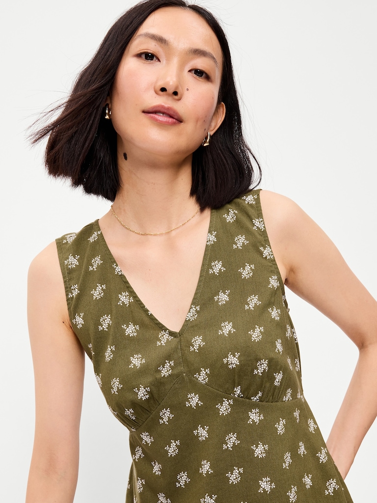 Sleeveless V-Neck Tie-Back Top