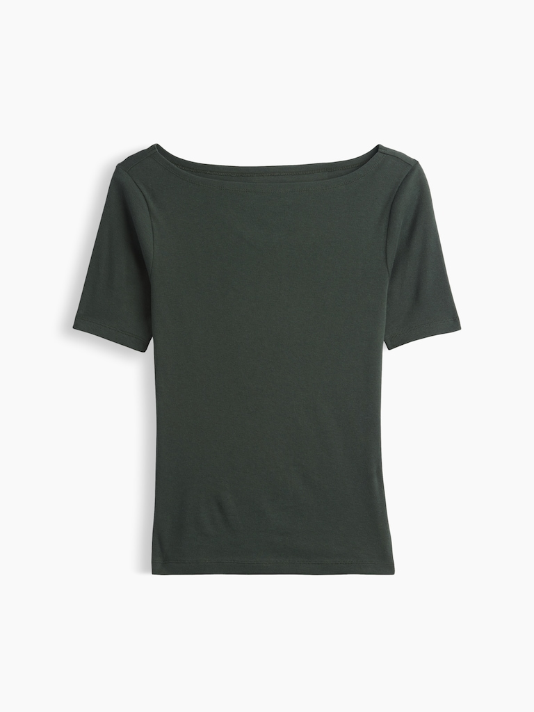Modern Ribbed Boatneck Top