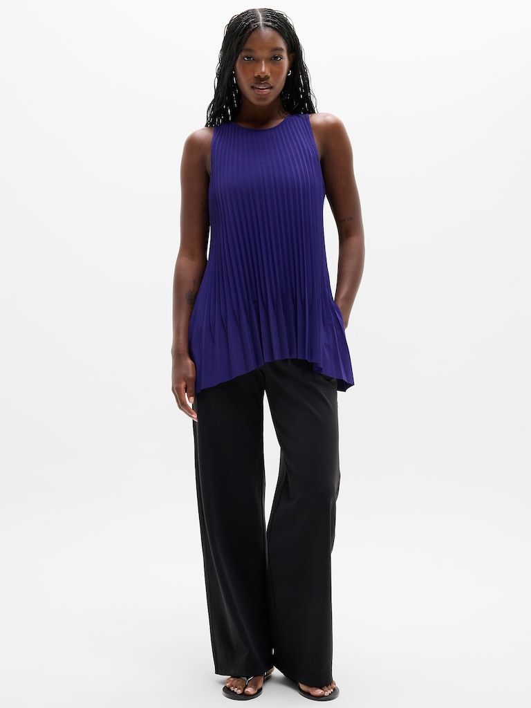 Featherweight Plissé Tank